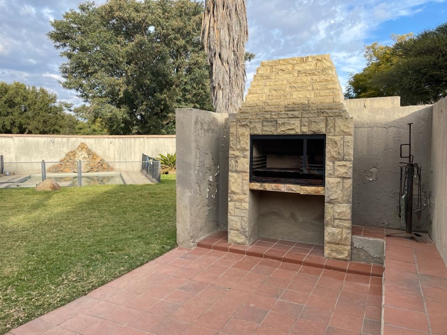  Bedroom Property for Sale in Bloemhof North West